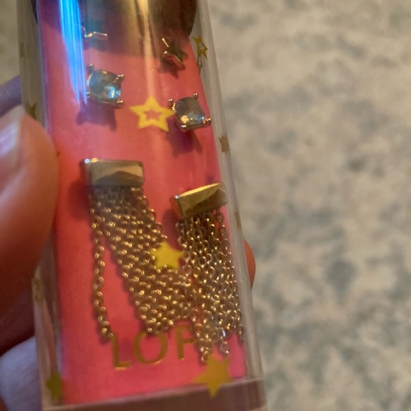 LOFT stud earrings - Picture 3 of 6